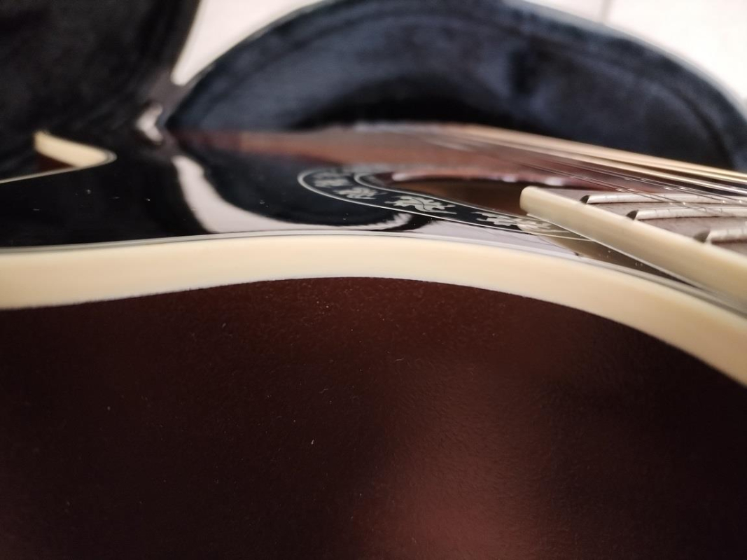 Ovation 2715 LTD-VIP Folklore 12 second hand